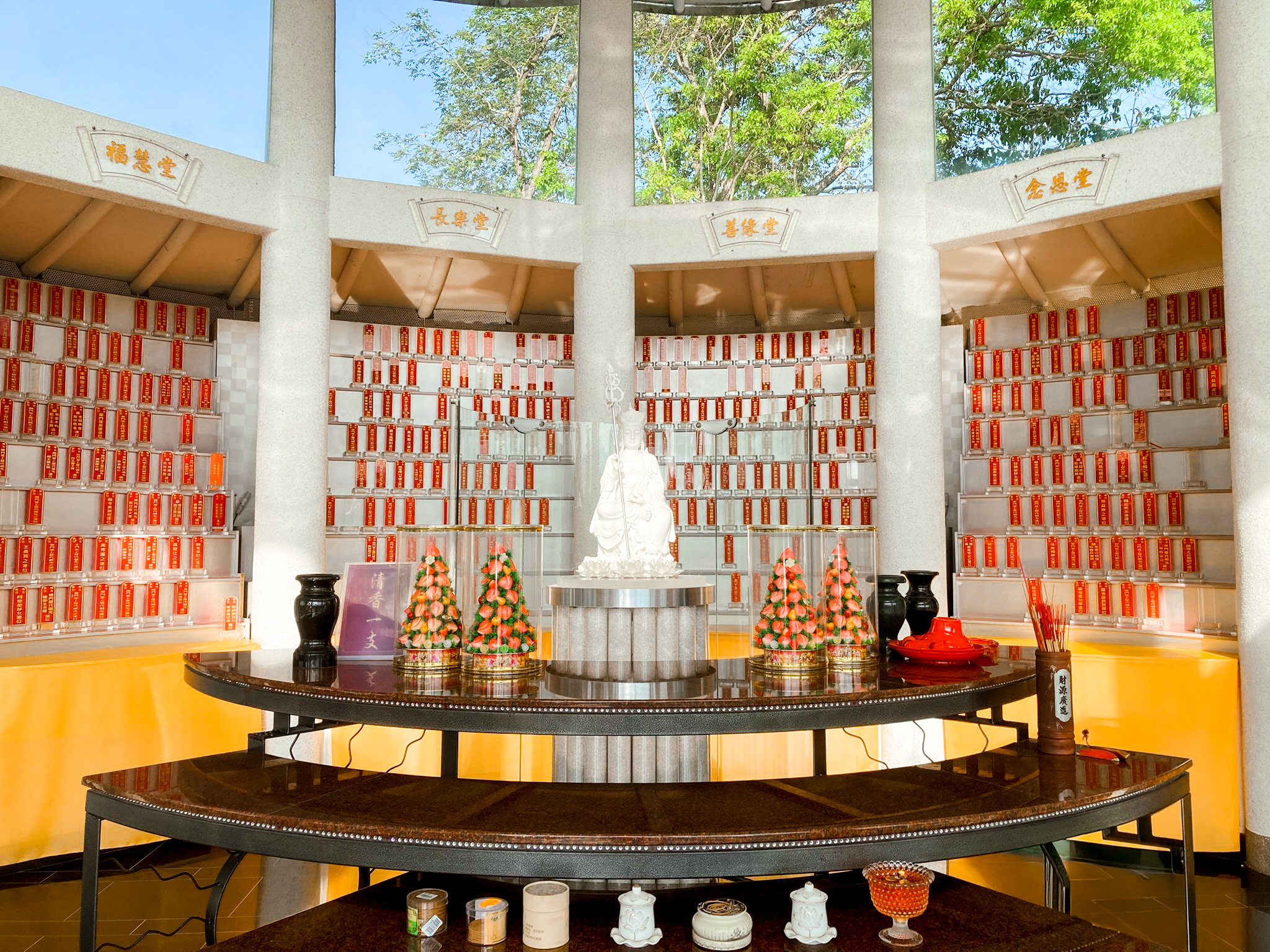 Cemetery Products - Jing An Lin